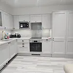 A Lovely 2 Bedroom Flat Ideal For All Occasions