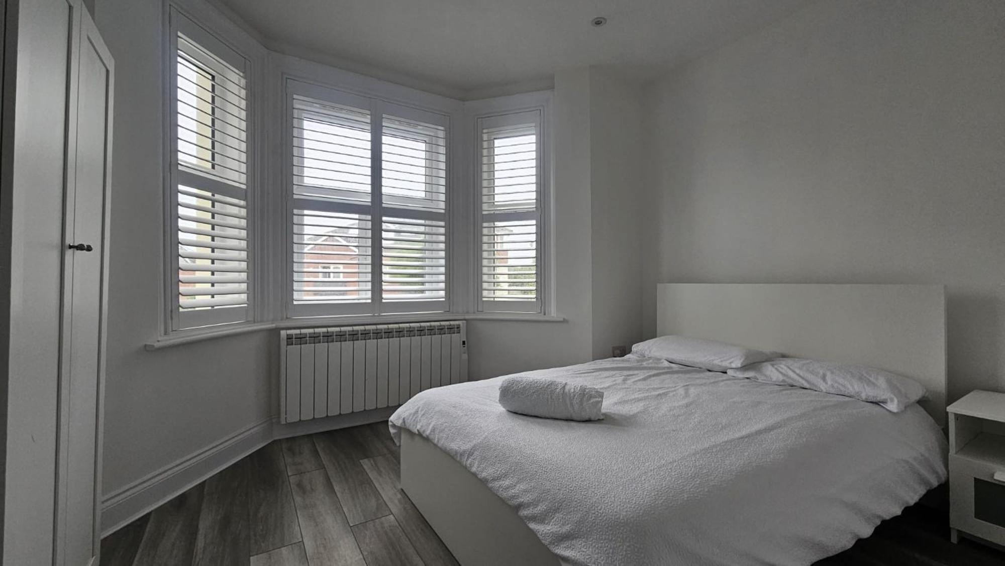 A Lovely 2 Bedroom Flat Ideal For Occasions Apartment